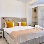 Ra Luxury Apartmán *