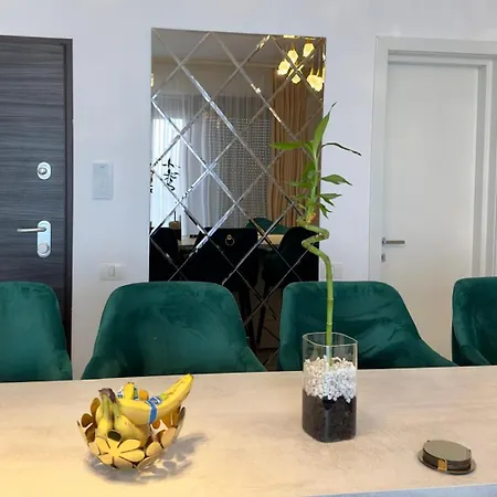 Ra Luxury Apartment *