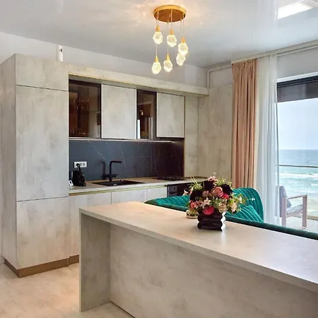 Ra Luxury *